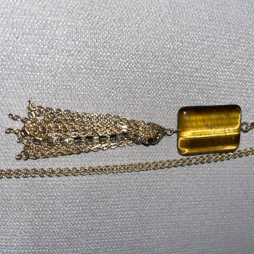 One Wink Tiger Eye Stone Necklace